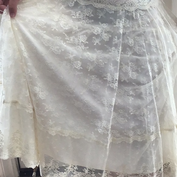 Gilberti Vintage Dress with Lace Overlay - Fits size 4/6 - Picture 2 of 6